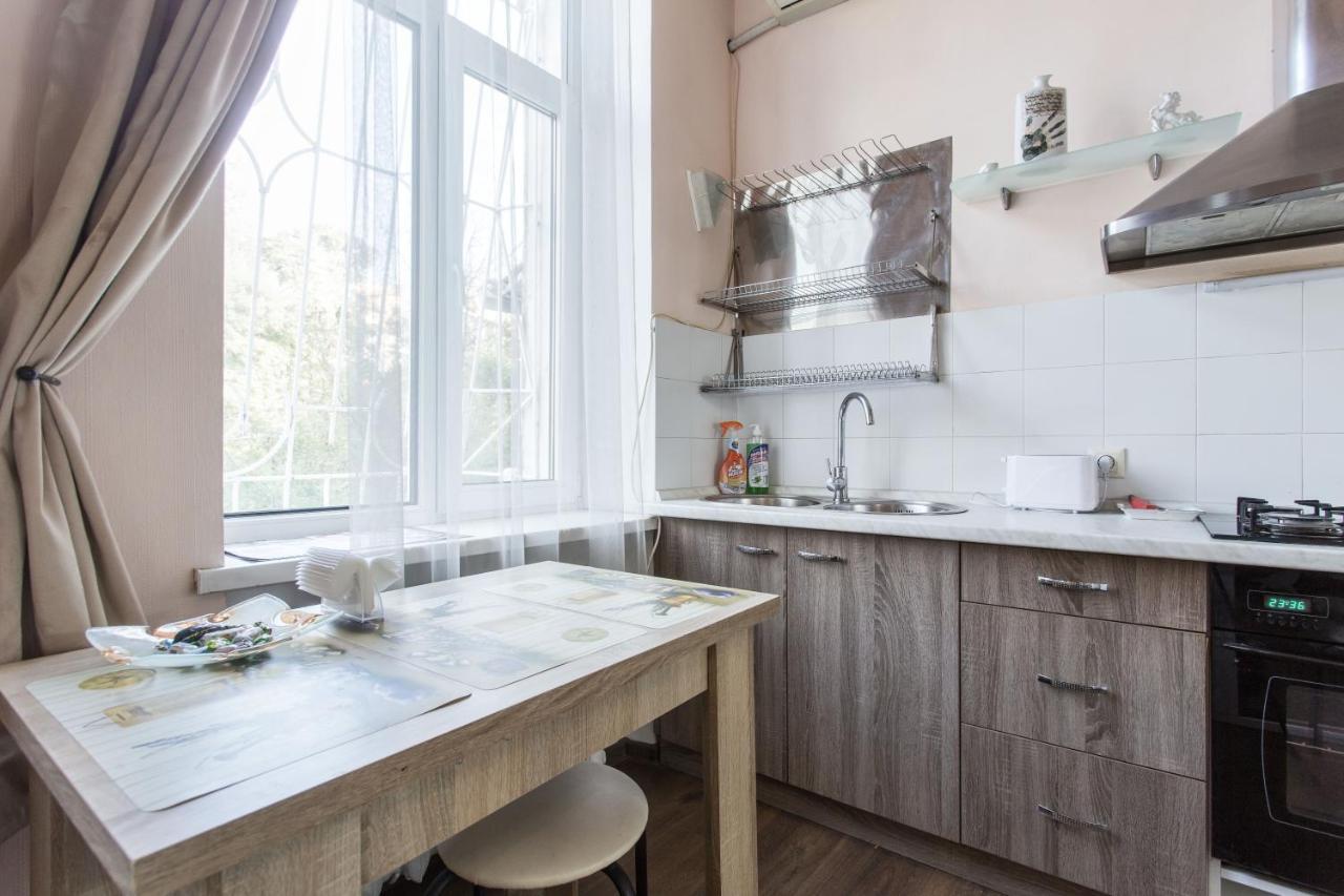 אודסה Apartments Opposite Shevchenko Park מראה חיצוני תמונה
